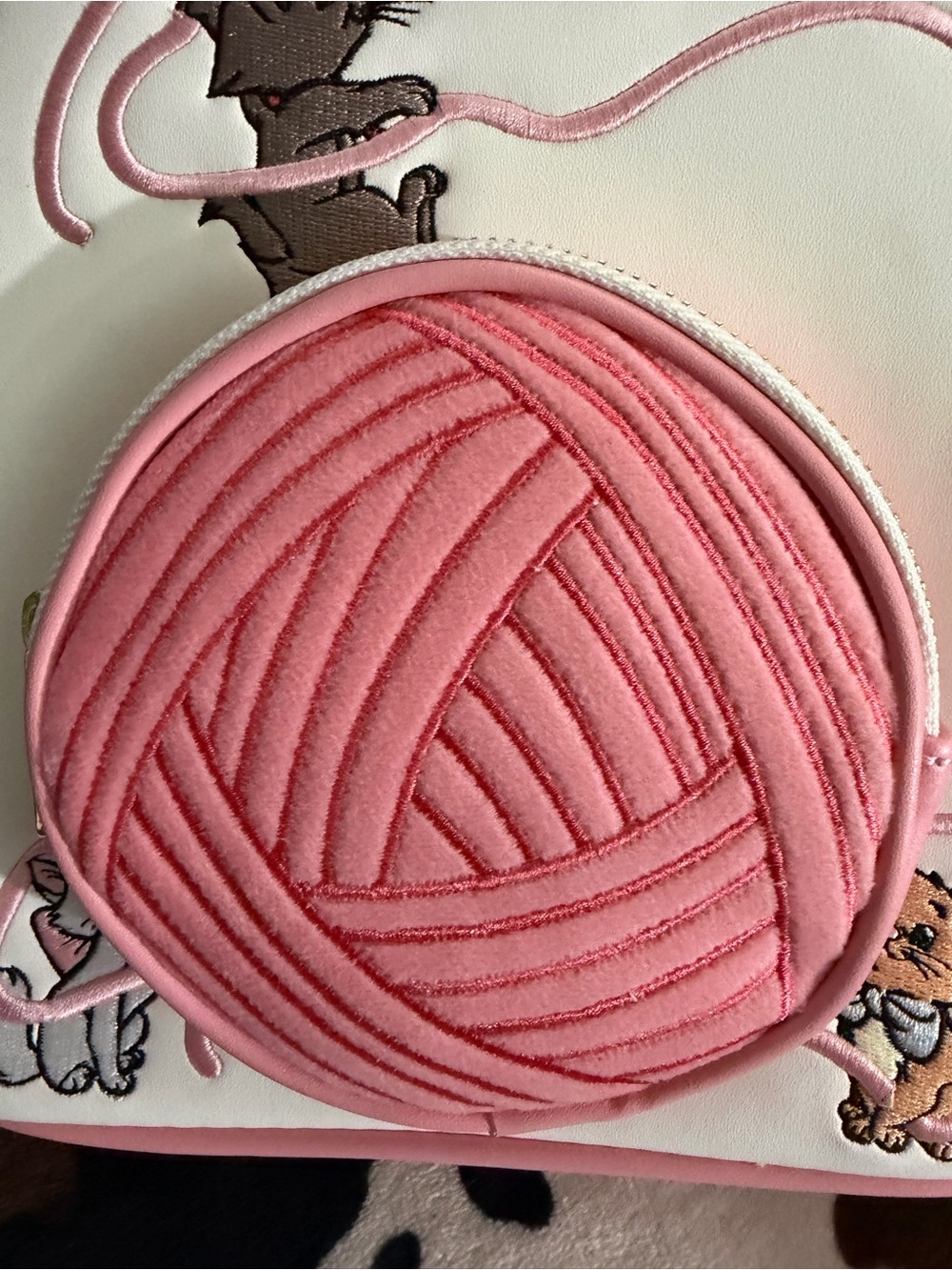 Disney x Loungefly White & Pink Yarn Ball Mini Backpack - Picture 7 of 7